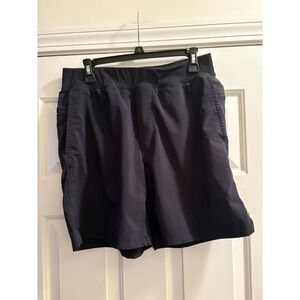 Fabletics Black Shorts Size Large No tag 30 Inch Waist 8 In Inseam Excellent